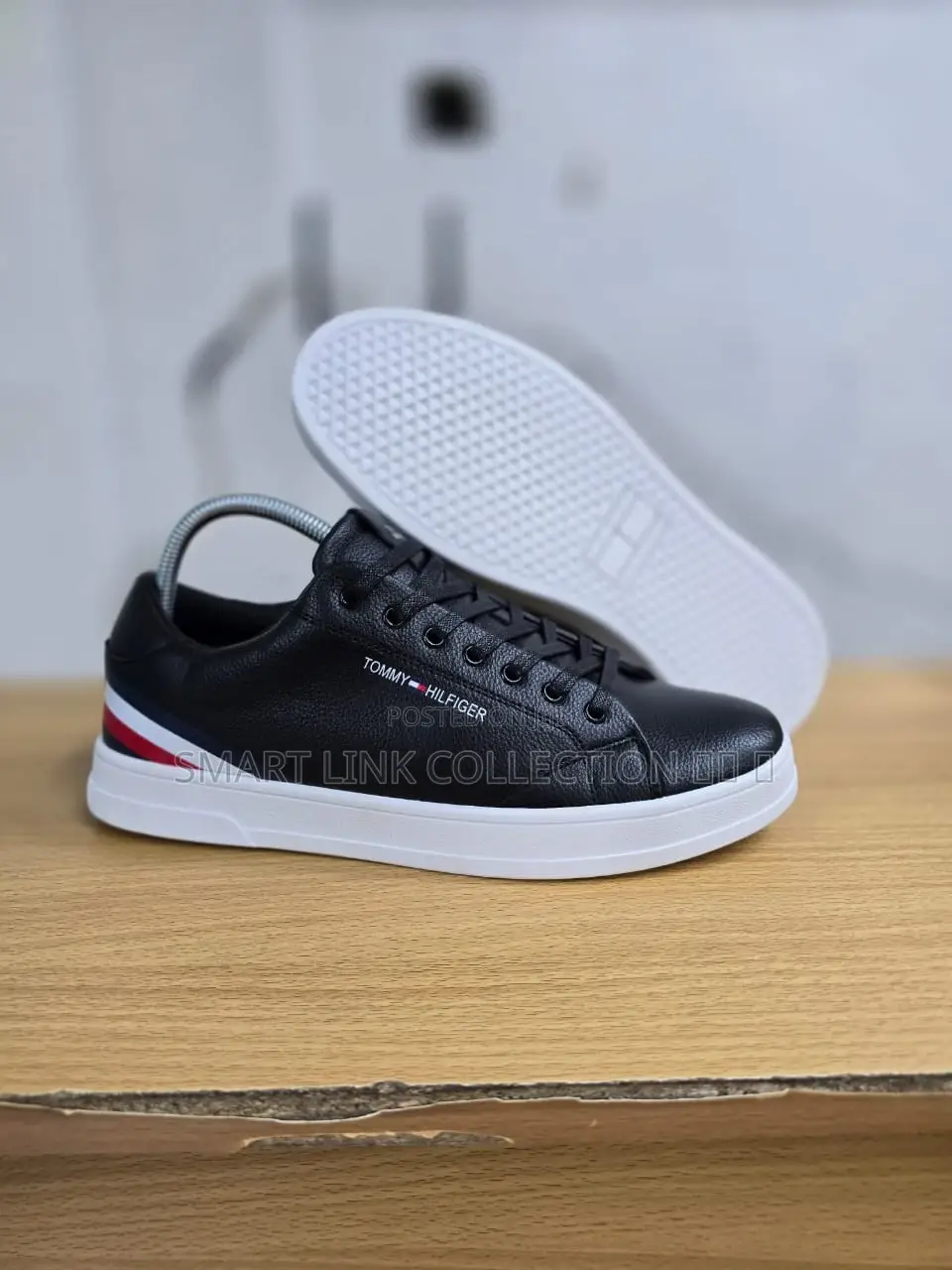 Tommy Hilfiger