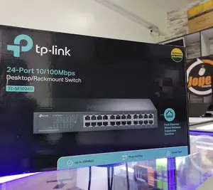 24 Port 10/100 MBPS Desktop Rack Mount Switch