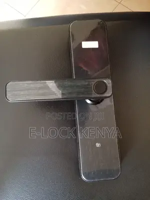 Secure Gateway.Airbnb Biometric Lock Guarantee Guest Safety