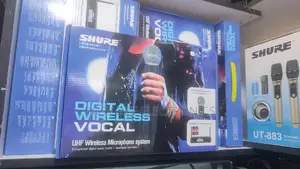 GDLX 9 Shure. Corded Microphone