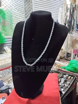 Twisted Chain.