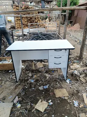 Office Desk or Office Table 1.2 M