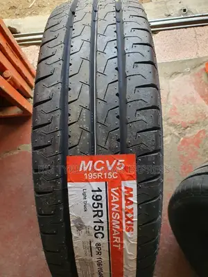 195 R15 Maxxis (MCV5) Commercial