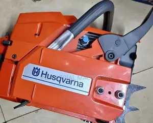 Husqvarna Power Saw 272xp - NEW