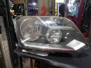 Volkswagen Amarok Right Nonxenon Headlight Assembly
