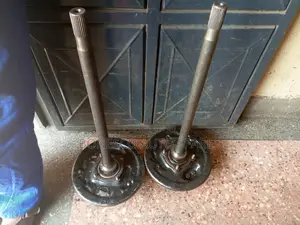 Toyota Hiace 7L Rear Axles Available