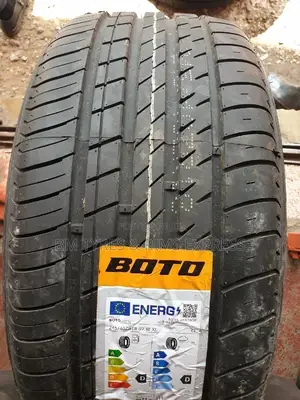 245 /40 R18 Boto