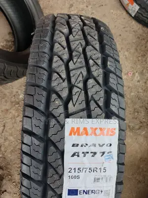 215 /75 R15 Maxxis AT 771