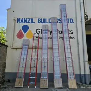 Fiberglass Extension Ladder
