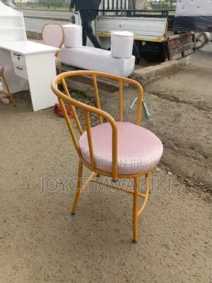 Manicure Seat, Baby Pink 