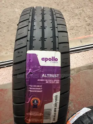 195 R15 Appolo TYRES (Commercial)