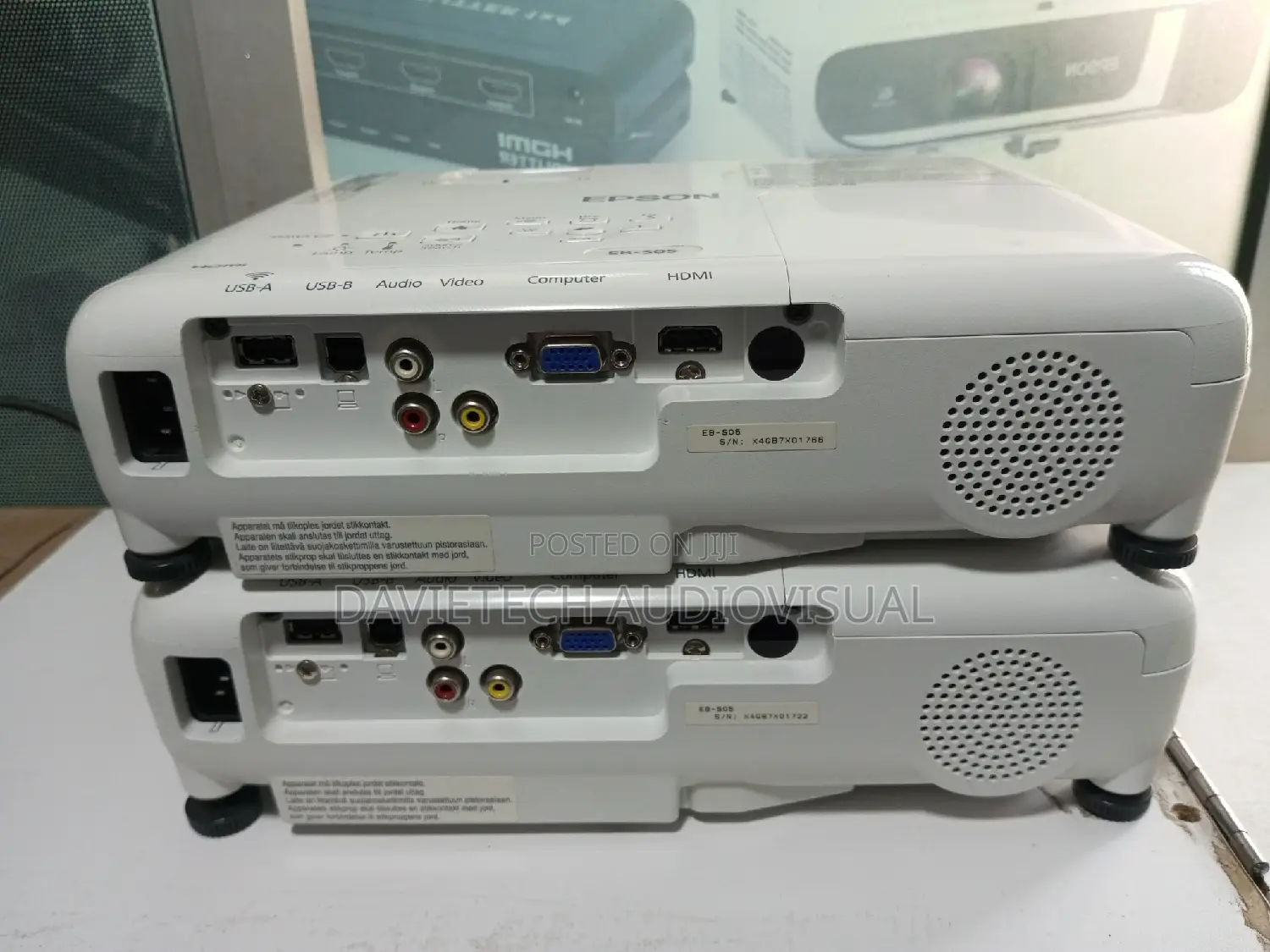 -_Epson Eb S05 Projectors, Xuk