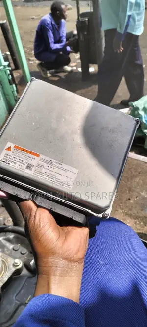 Isuzu DMAX 4JK1 Engine Computer