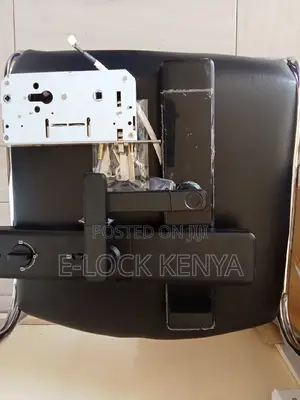 Smart Connectivity.Biometric Wifi Lock With Passcode Tech