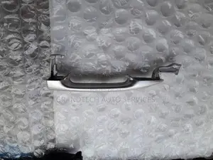 Noah/ Voxy Door Handle