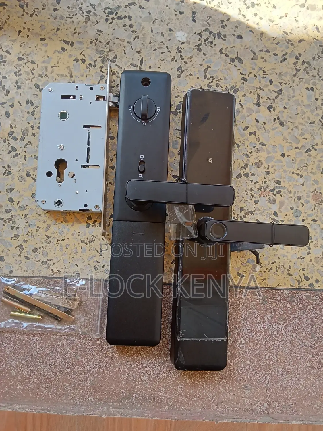 Smart Connectivity.Biometric Wifi Locks With Passcode