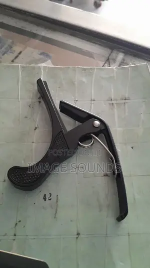 Guitar Capo Black Fender for Acoustic/Box Guitars