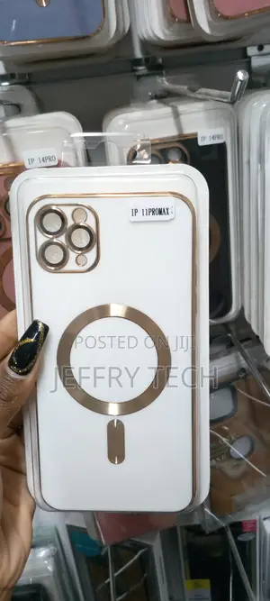 For iPhone 11 Pro Max Magsafe Plating TPU Phone Case White