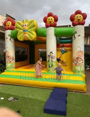 Medium Bouncy Castles