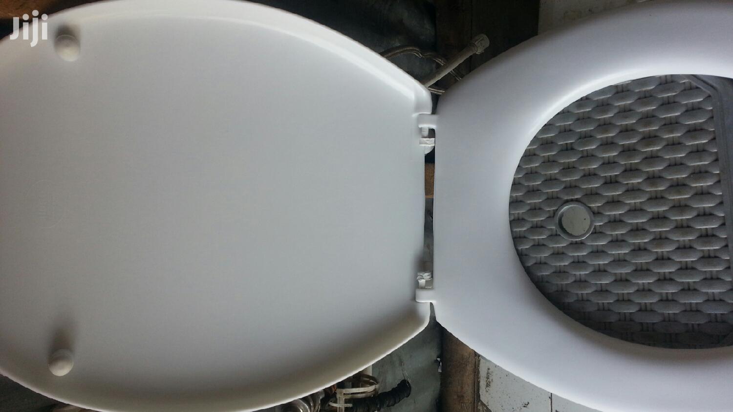 Toilets Seat Covers