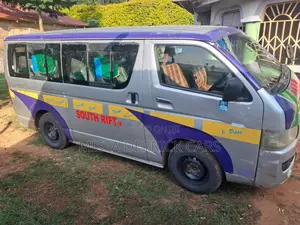 Toyota HiAce 2008 Silver