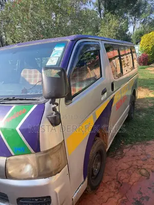 Toyota HiAce 2008 Silver