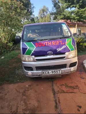 Toyota HiAce 2008 Silver