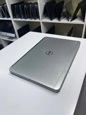 Laptop Dell Latitude E7240 8GB Intel Core I5 SSD 256GB