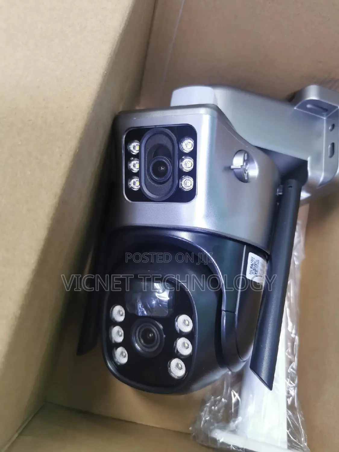 4g/ Wifi Double Lens Solar CCTV Camera