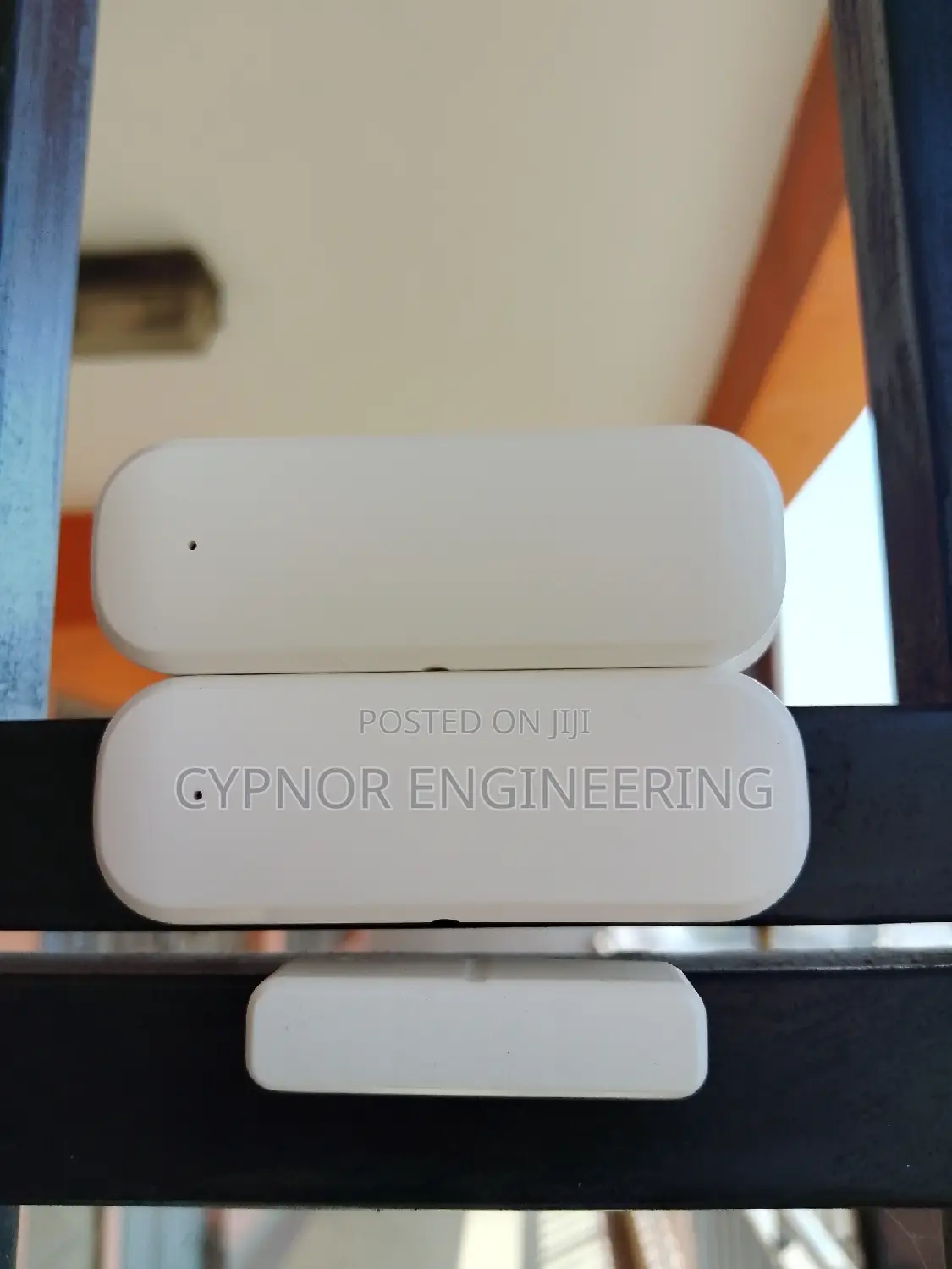 Door Sensor Sneds Mobile App Notifications
