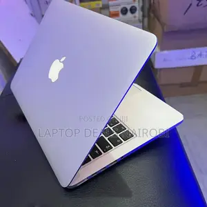 Laptop Apple MacBook Pro 8GB Intel Core I5 SSD 256GB