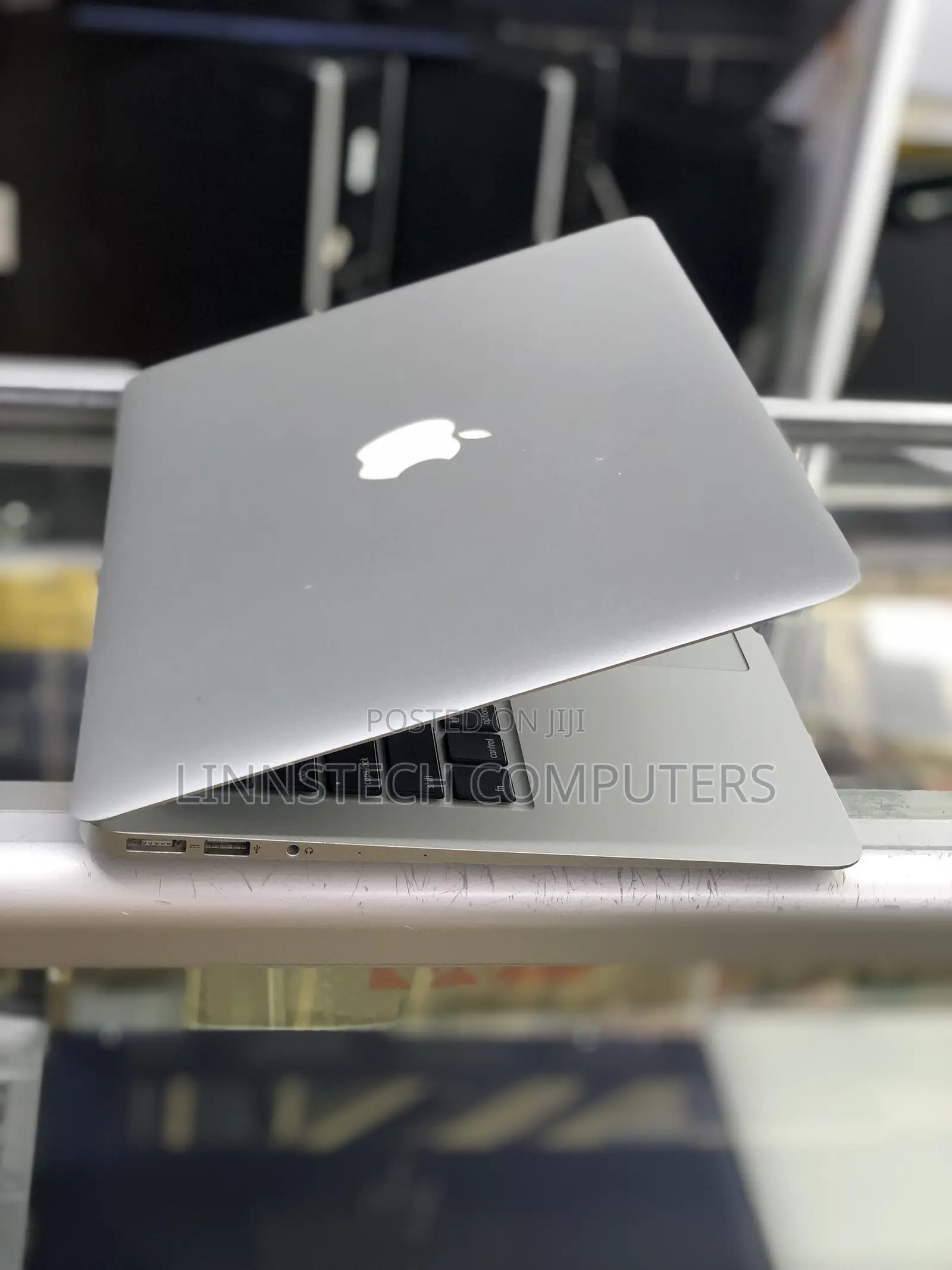 Laptop Apple MacBook Air 2015 8GB Intel Core I5 SSD 256GB