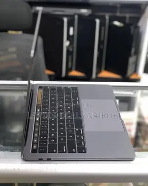 Laptop Apple MacBook Pro 16GB Intel Core I7 SSD 256GB