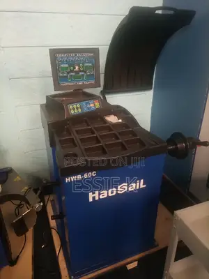 Electric Car Wheel Balancer Machine