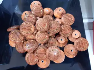 Mahogany Wooden Knobs