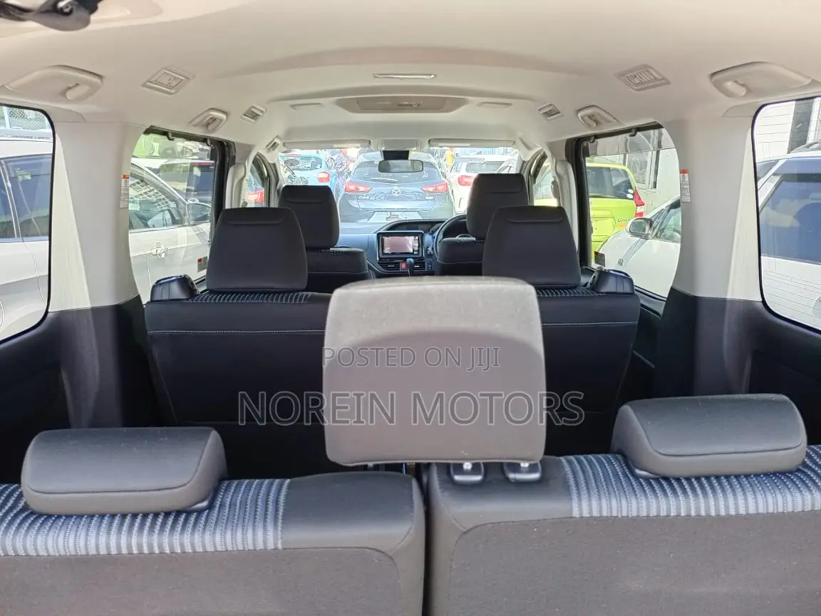 Toyota Voxy 2017 Black