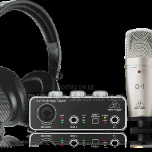 Behringer U Phoria Studio Pro Recording/Podcasting Bundle