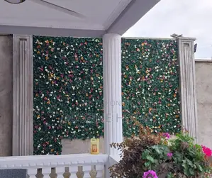 Boxwood Hedges/Artificial Panels