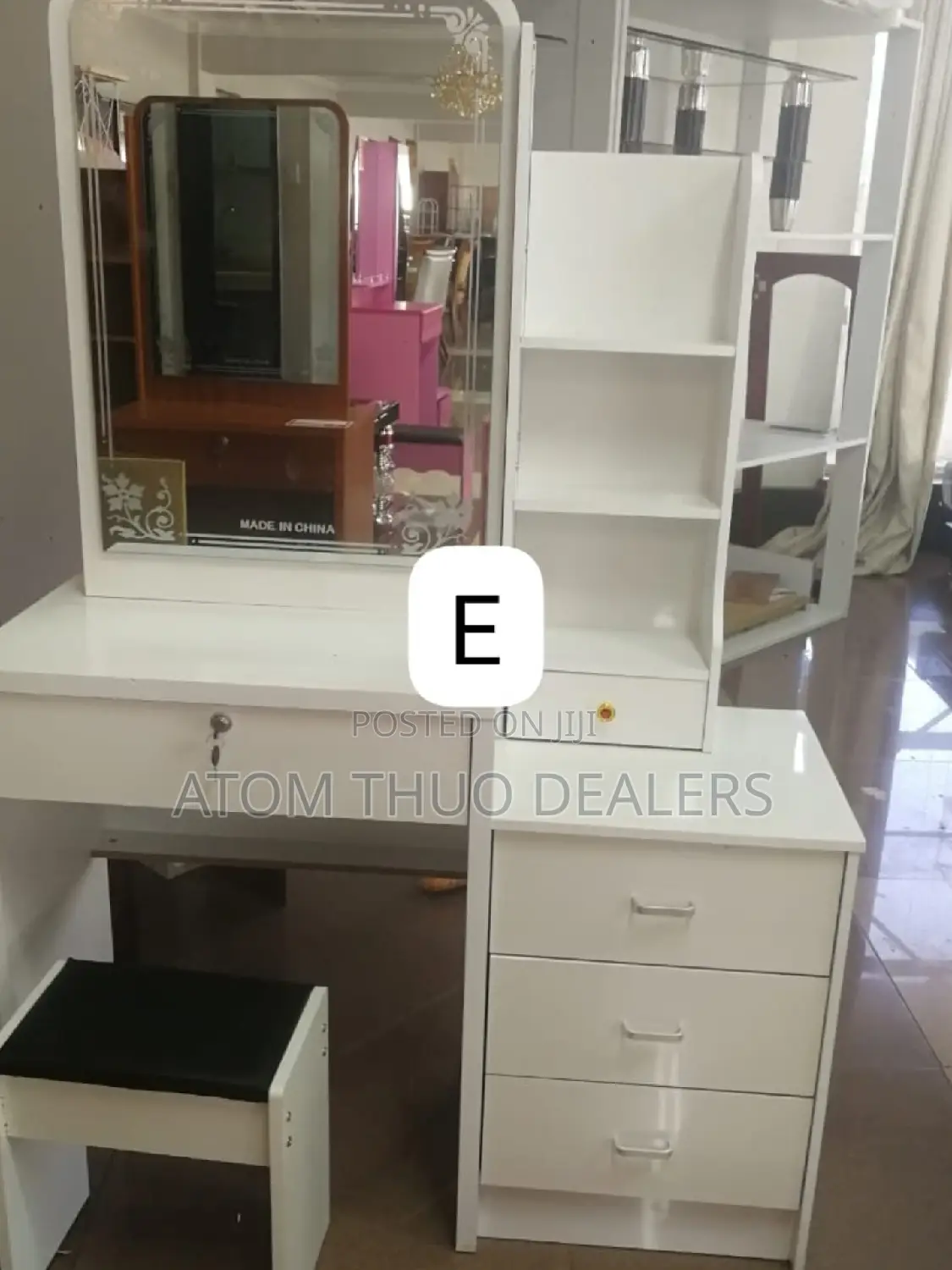 Dressing Table With Sliding Mirror
