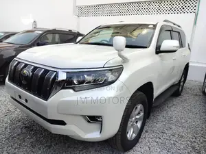 Toyota Land Cruiser Prado 2017 White