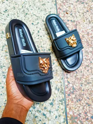 OG Slides  Puma/ Naked Wolfe