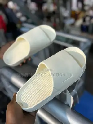 Nike Men Calm Slides
