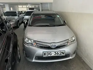 Toyota Corolla Fielder 2014 Silver