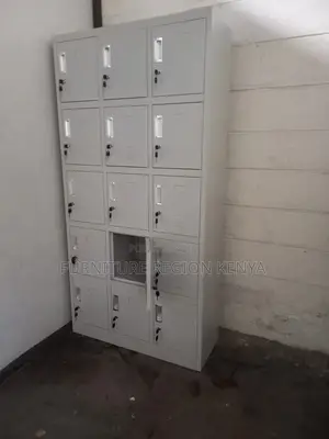 Modern 15 Lockers Cabinet