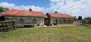 8bdrm Bungalow in Kimumu for sale
