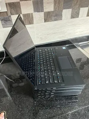 Laptop Dell Latitude 7390 8GB Intel Core I5 SSD 256GB