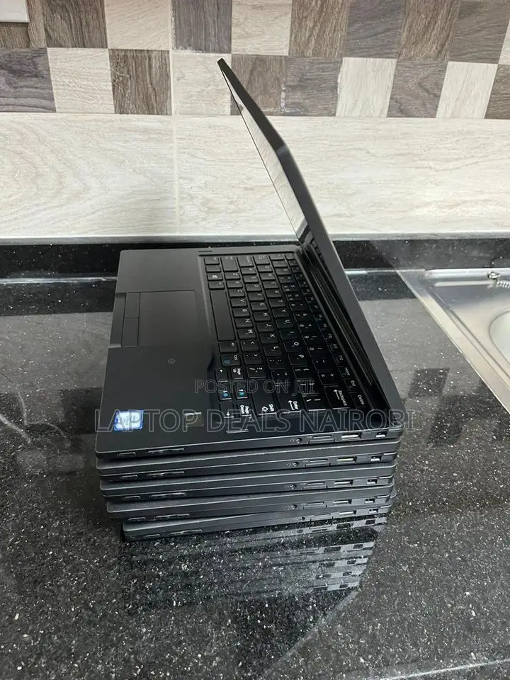 Laptop Dell Latitude 7390 8GB Intel Core I5 SSD 256GB