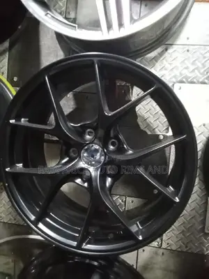 Sports Rims and Tyres Black Size 17s