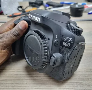 Canon Eos 80d DSLR Camera With 18-55mm Lens