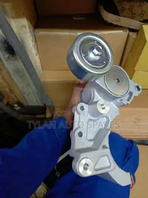 Belt Tensioner 1kd Prado 120/150 Series